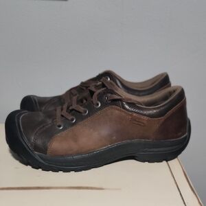 Keen Mens Size 10 Brown Leather Lace Up Low Athletic Hiking Casual Shoes